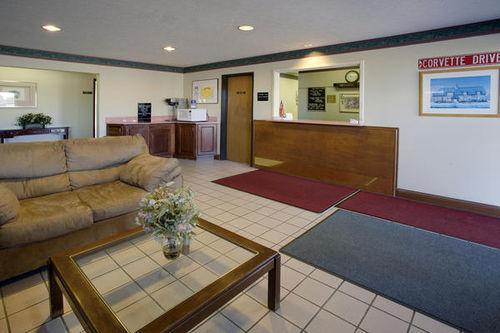 Super 8 South By Wyndham Hotel Bowling Green Interiør billede